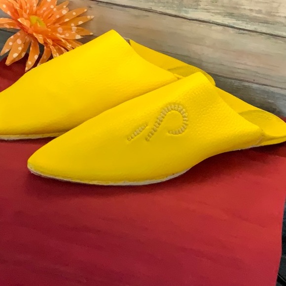 Shoes - 3/$20 Royal leather slippers, gift